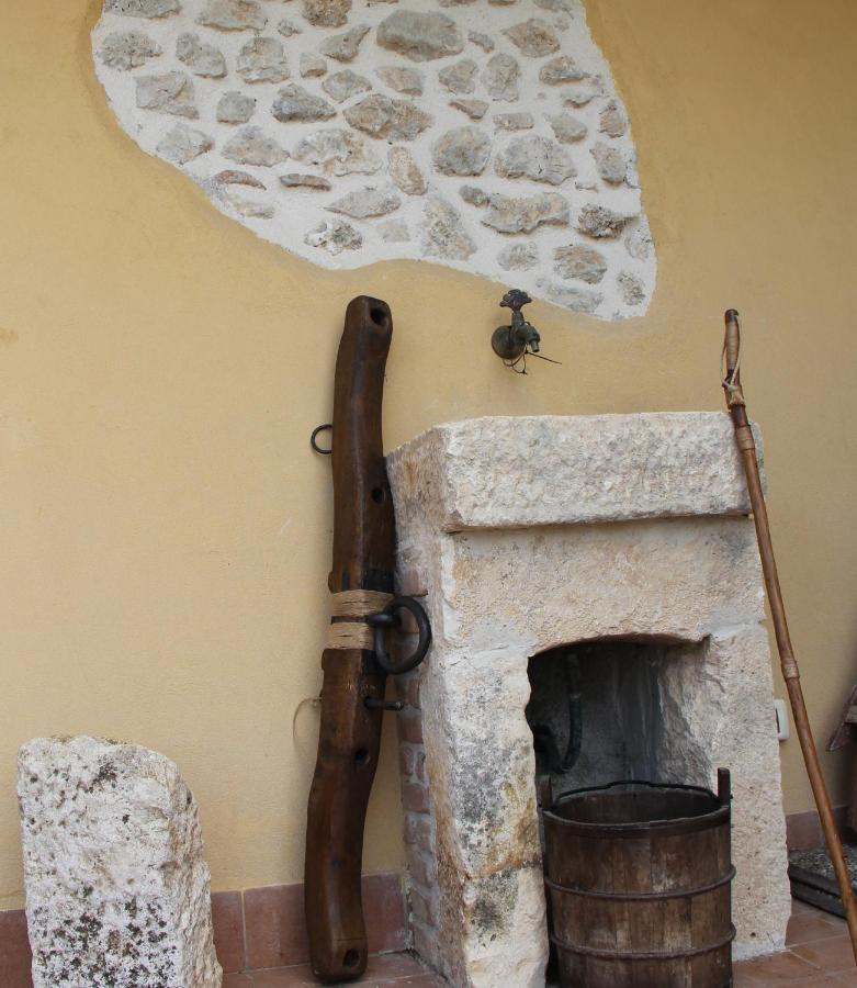 Il Pagliarello Di Villa San Giovanni San Demetrio ne' Vestini Exterior foto